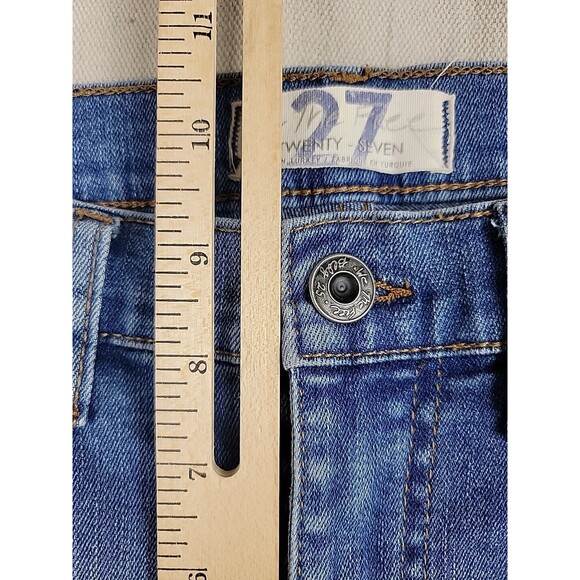 We The Free Jeans Womens 28x26 Crop Distressed Blue Mid Rise Frayed Stretch Boho - Picture 10 of 14